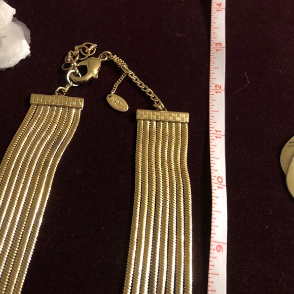 Amrita Singh gold layered necklace - Picture 2 of 5